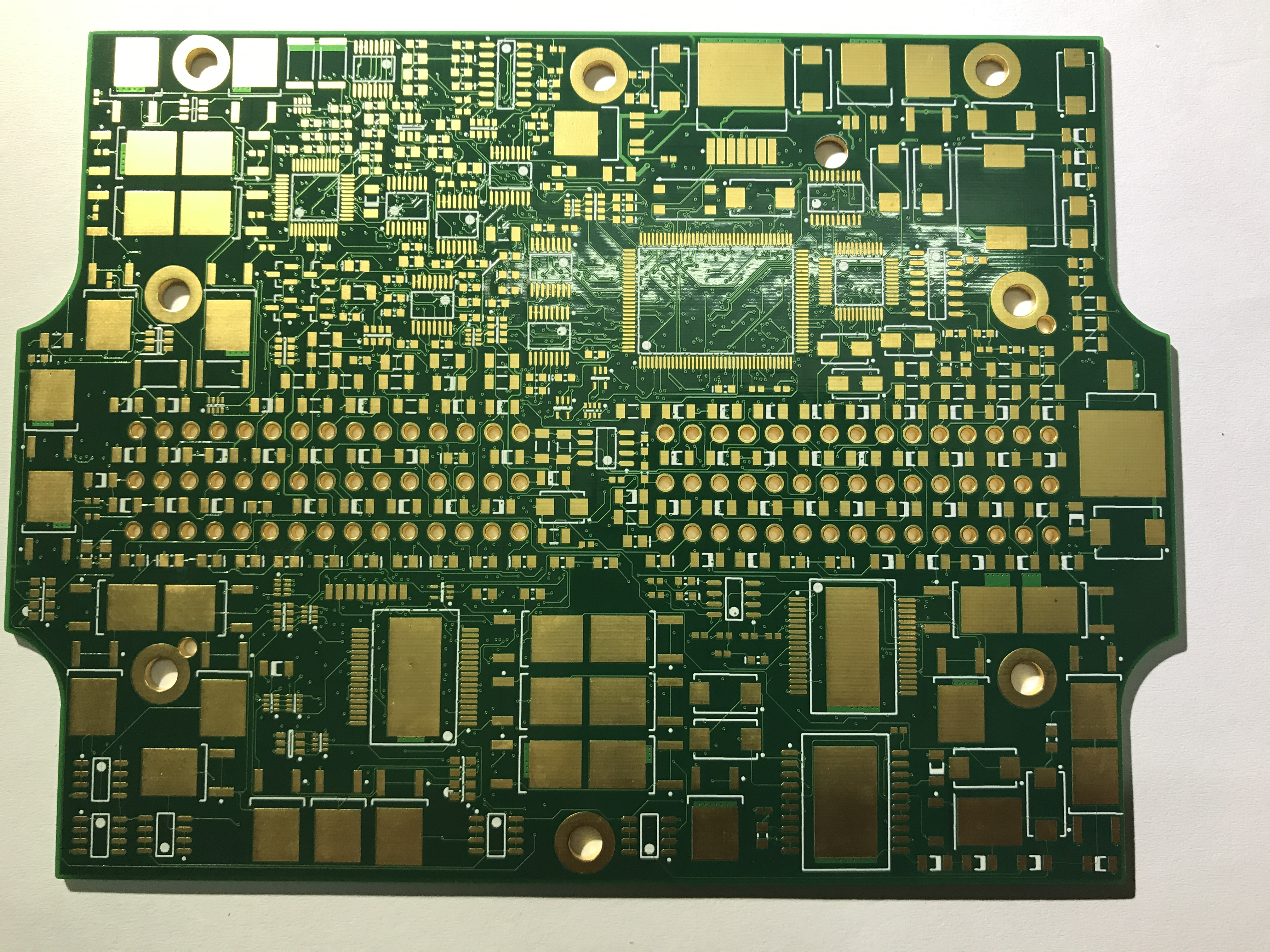 The trend of multi-layer circuit boards, HDI and smart phones, Shenzhen PCB Factory will close without transformation